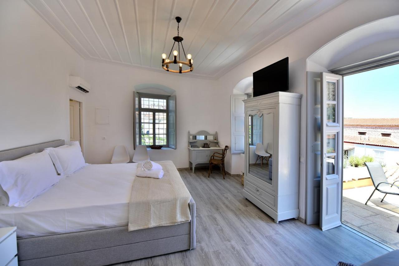 Hydra Art Suites Buitenkant foto