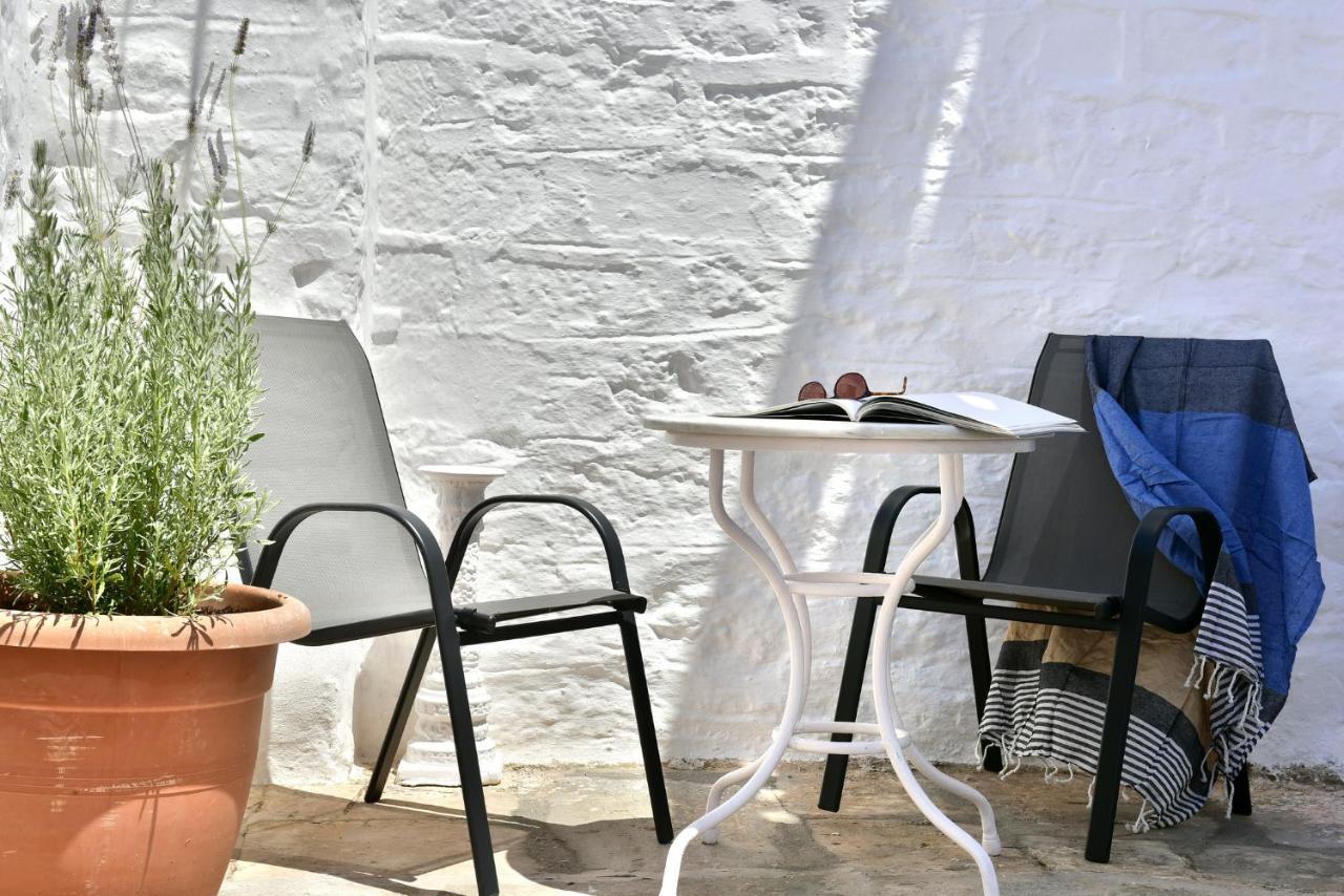 Hydra Art Suites Buitenkant foto