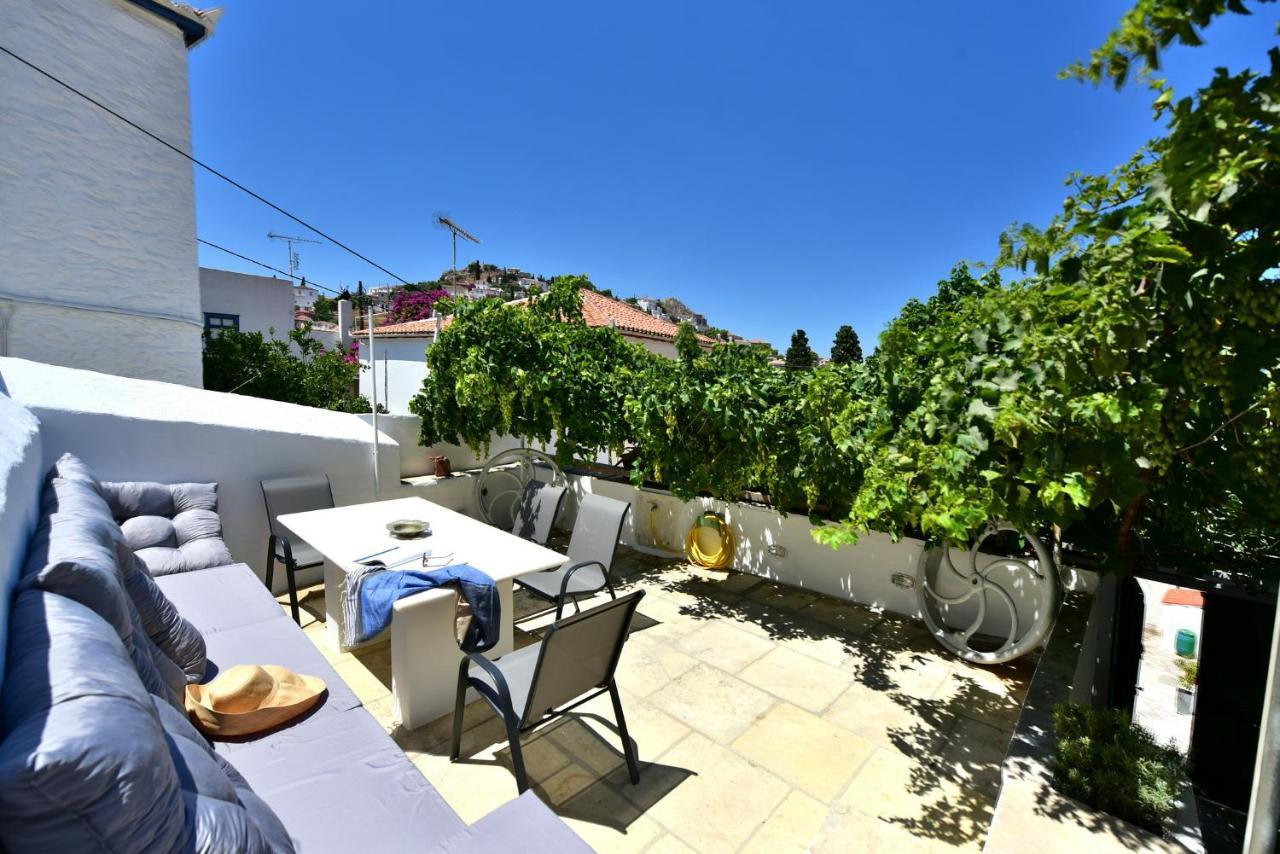 Hydra Art Suites Buitenkant foto